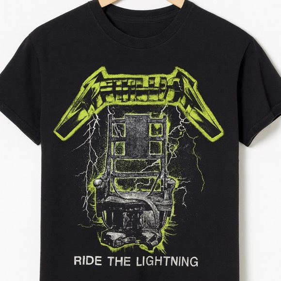 METALLICA Ride The Lightening Band Shirt Unisex T Shirt Size Small No Tags - Picture 2 of 2